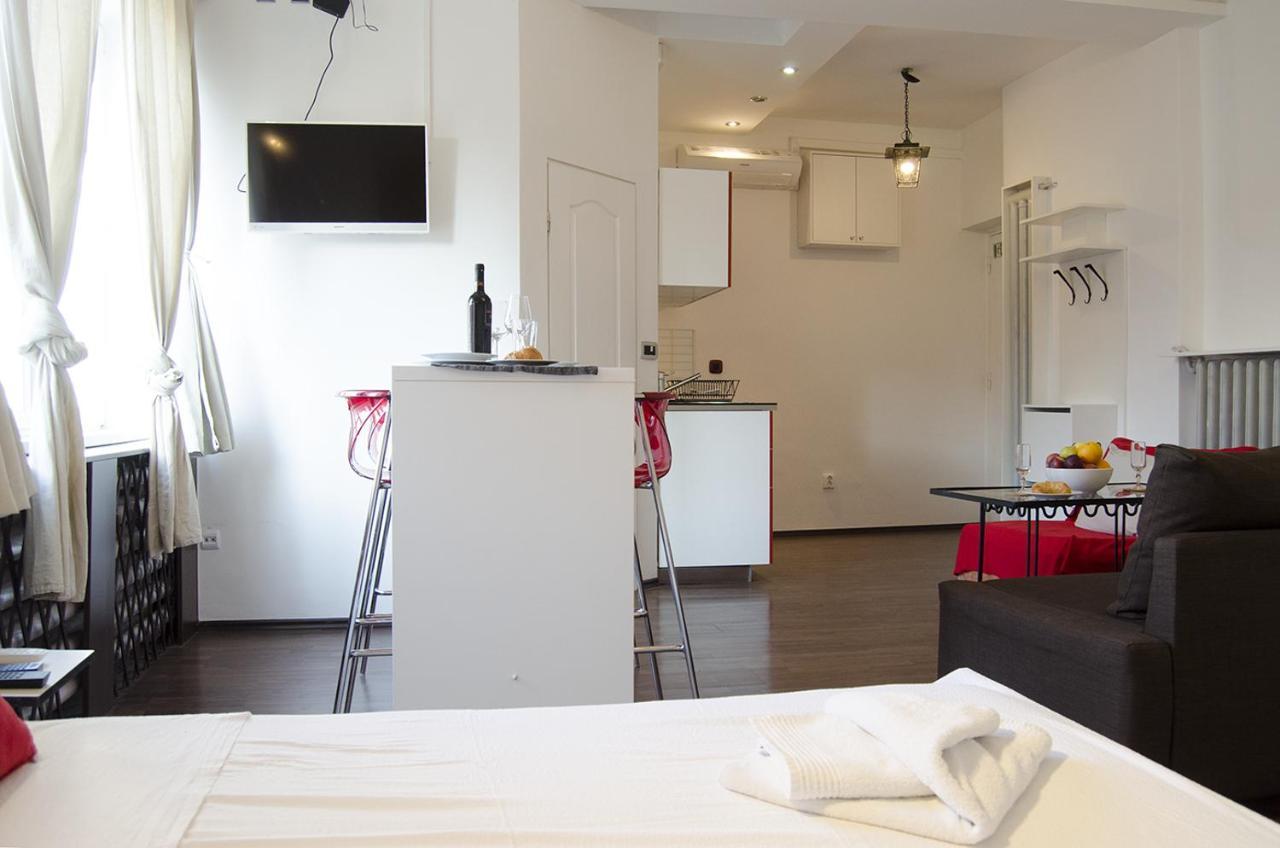 Studio Apartment With A View Of Ban Jelacic Square ザグレブ エクステリア 写真